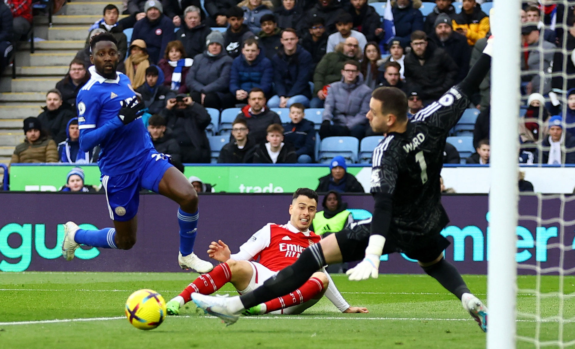 并在国际比 并在国际比