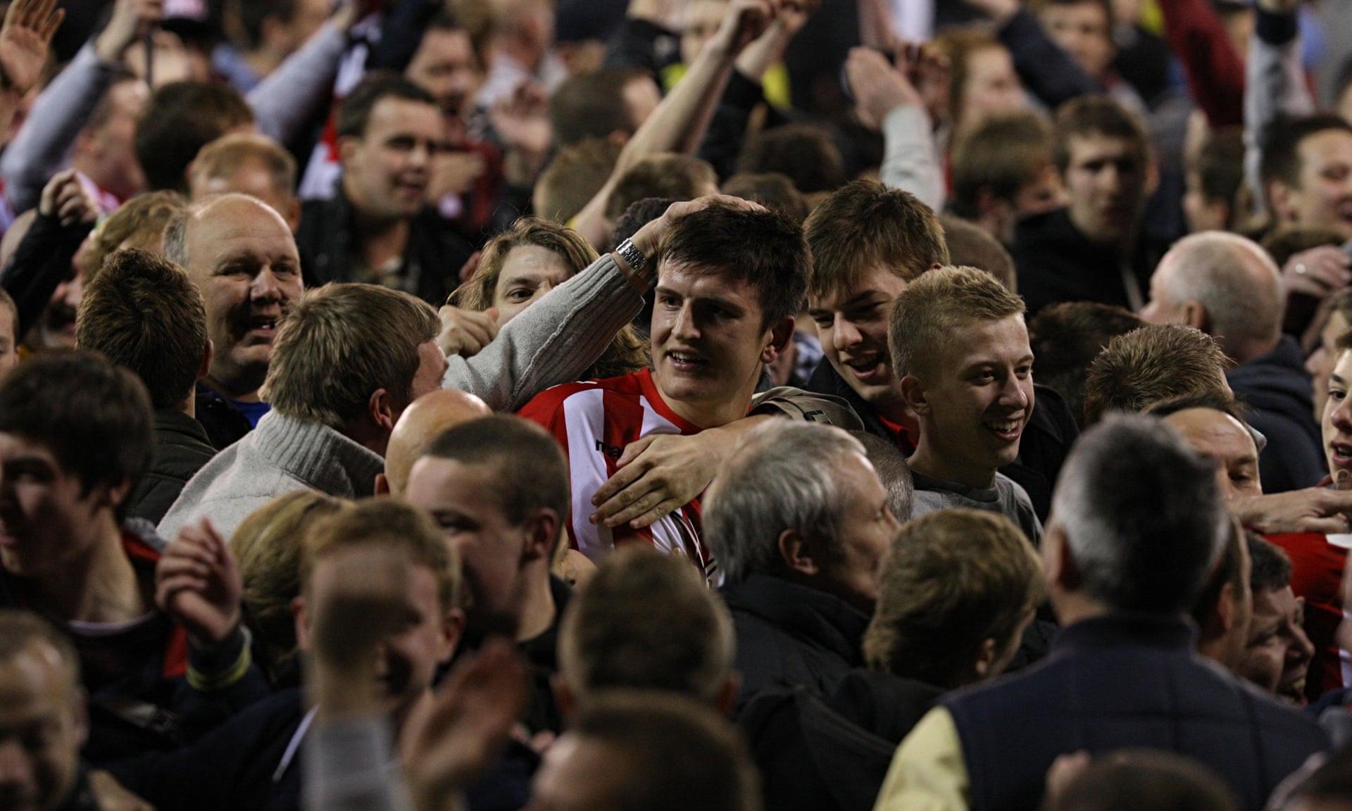 主场球迷的 主场球迷的